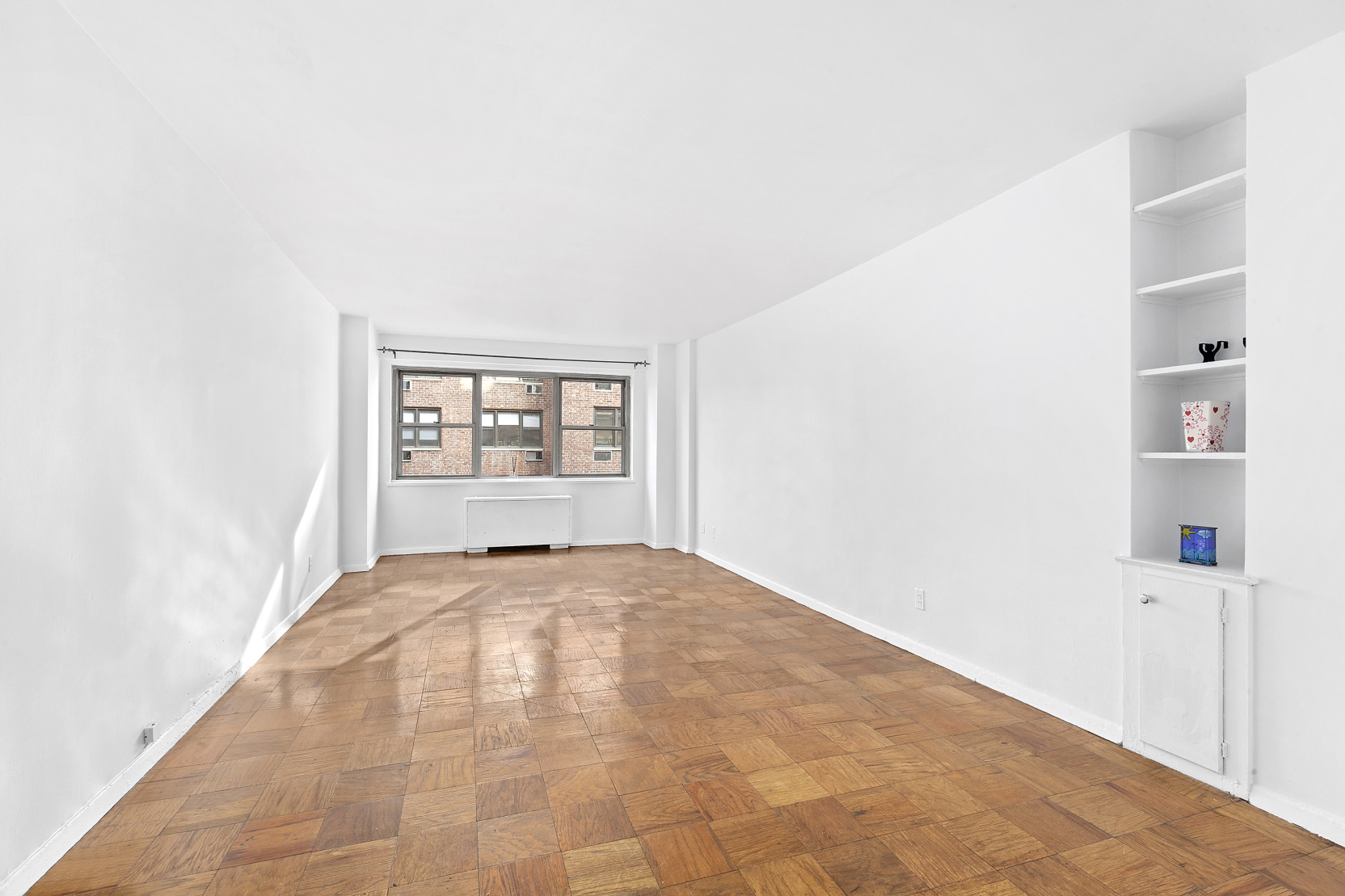 211 East 53rd Street, Unit 10A Manhattan, NY 10022 - Photo 2 of 6