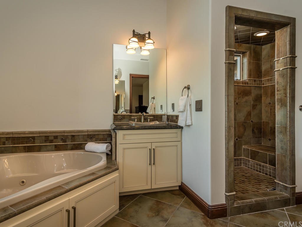 2390 Battering Rock Road Templeton, CA 93465 - Photo 23 of 44