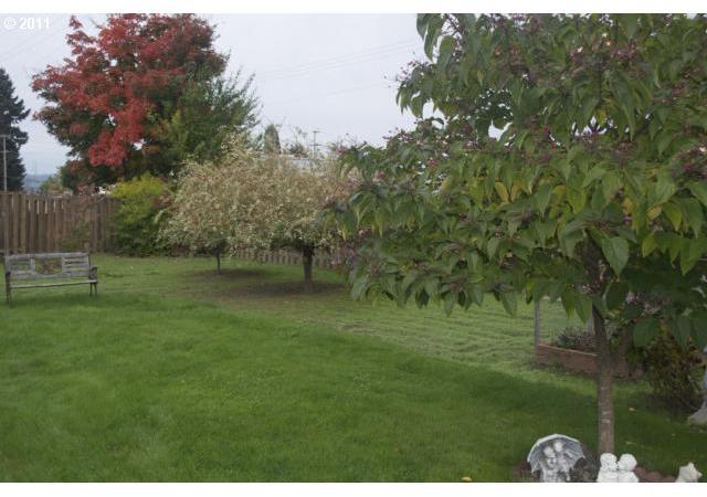 2322 Rhodora Street Forest Grove, OR 97116 - Photo 9 of 11 Gallery Image 9