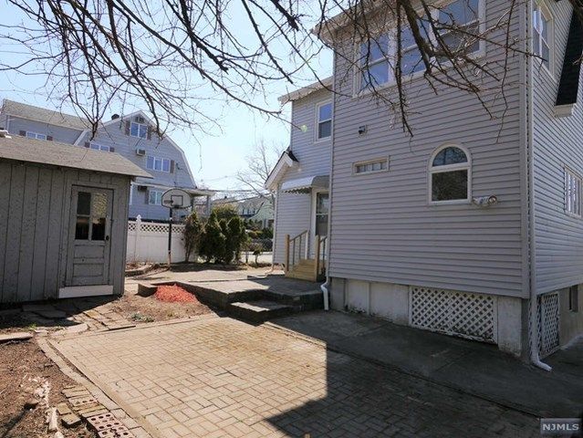 901 Lancaster Road Ridgefield, NJ 07657 - Photo 25 of 25