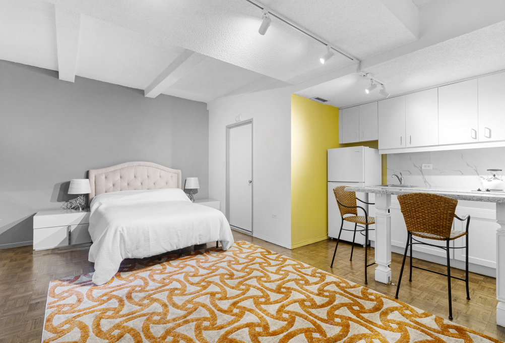 150 West 51st Street, Unit 1703 Manhattan, NY 10019 - Photo 3 of 9