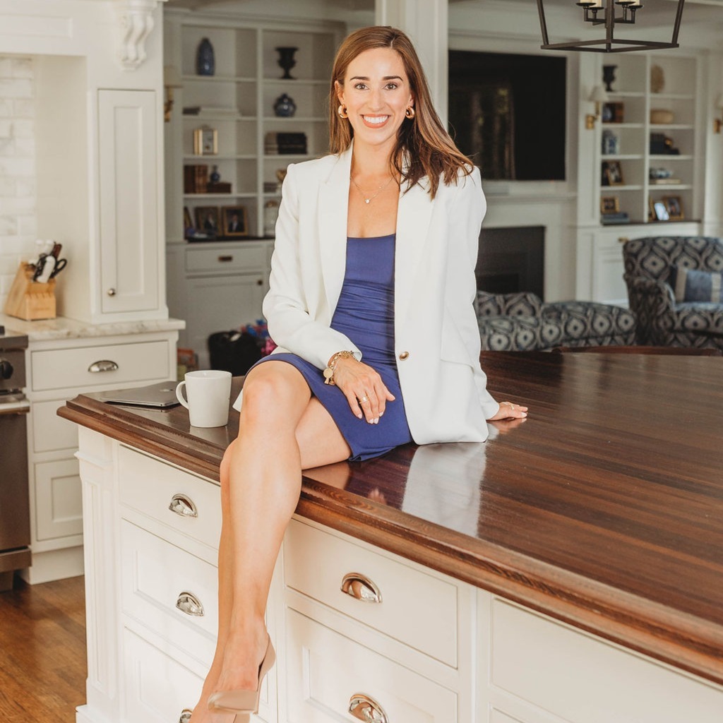 Katherine Donahue, Real Estate Agent Compass