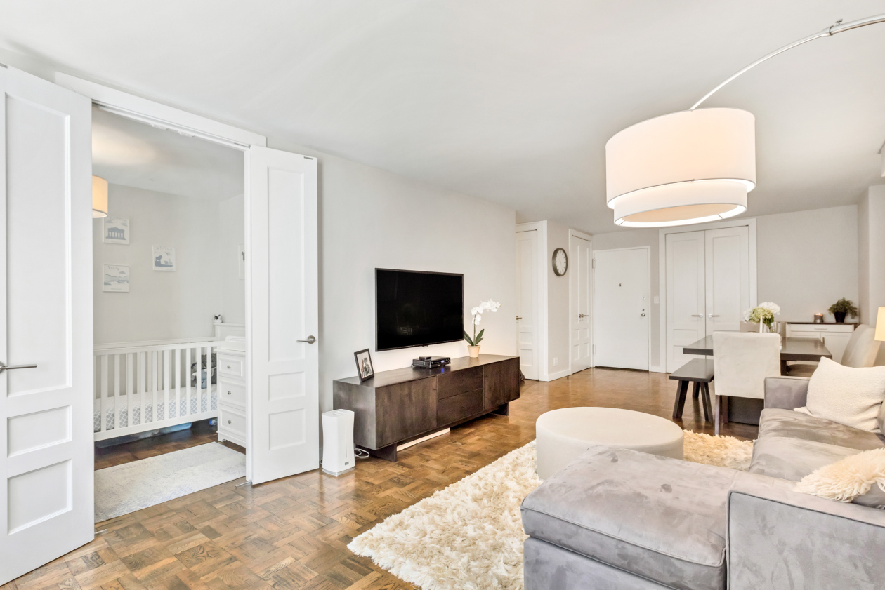 345 East 73rd Street, Unit 3J Manhattan, NY 10021 - Photo 2 of 9