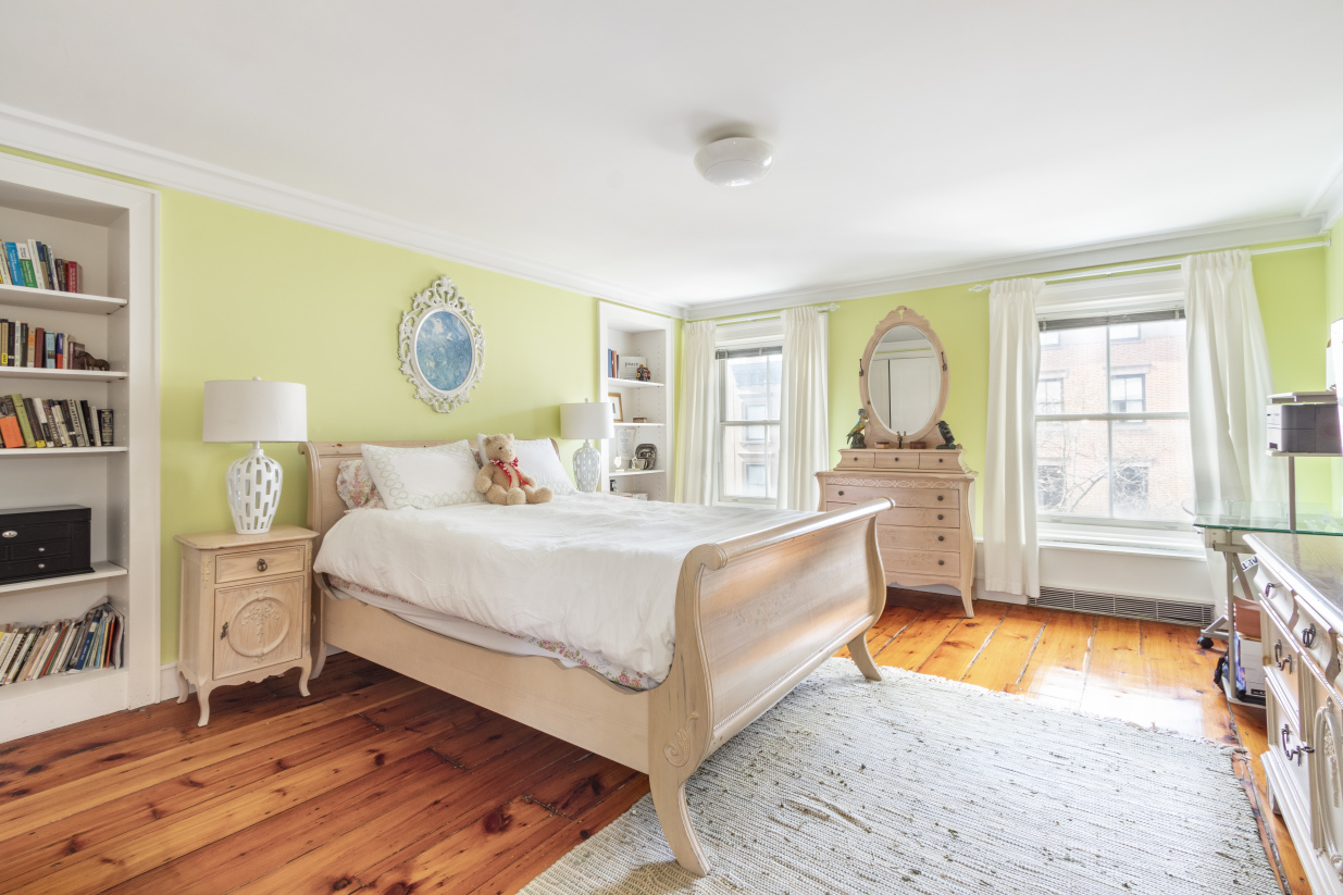 19 Strong Place Brooklyn, NY 11231 - Photo 9 of 12