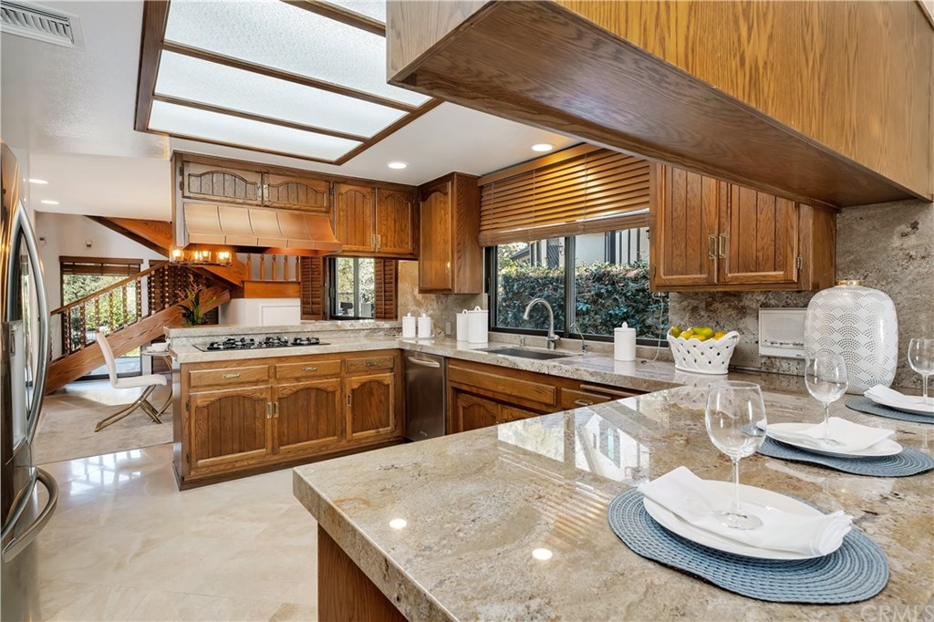 690 Oak Crest Drive Sierra Madre, CA 91024 - Photo 16 of 68