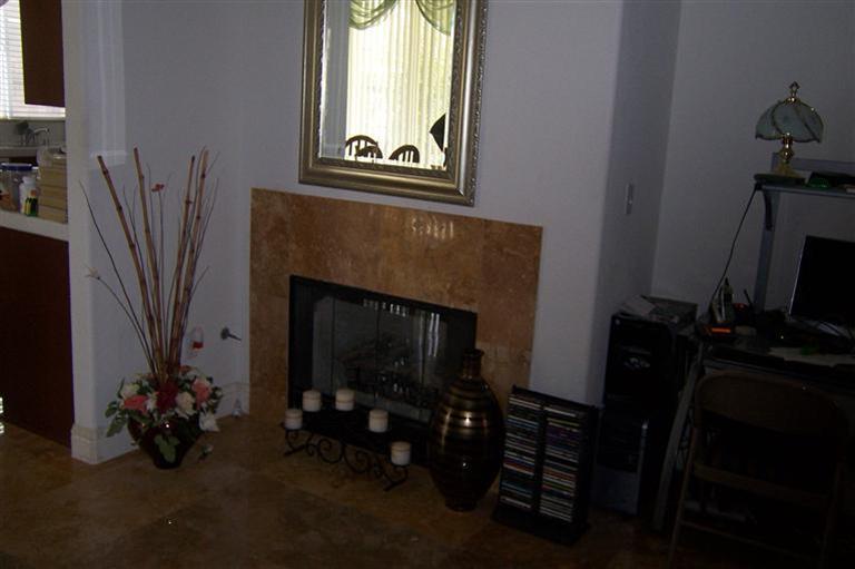 8219 Ridgegate Court Bakersfield, CA 93313 - Photo 9 of 20 Gallery Image 9