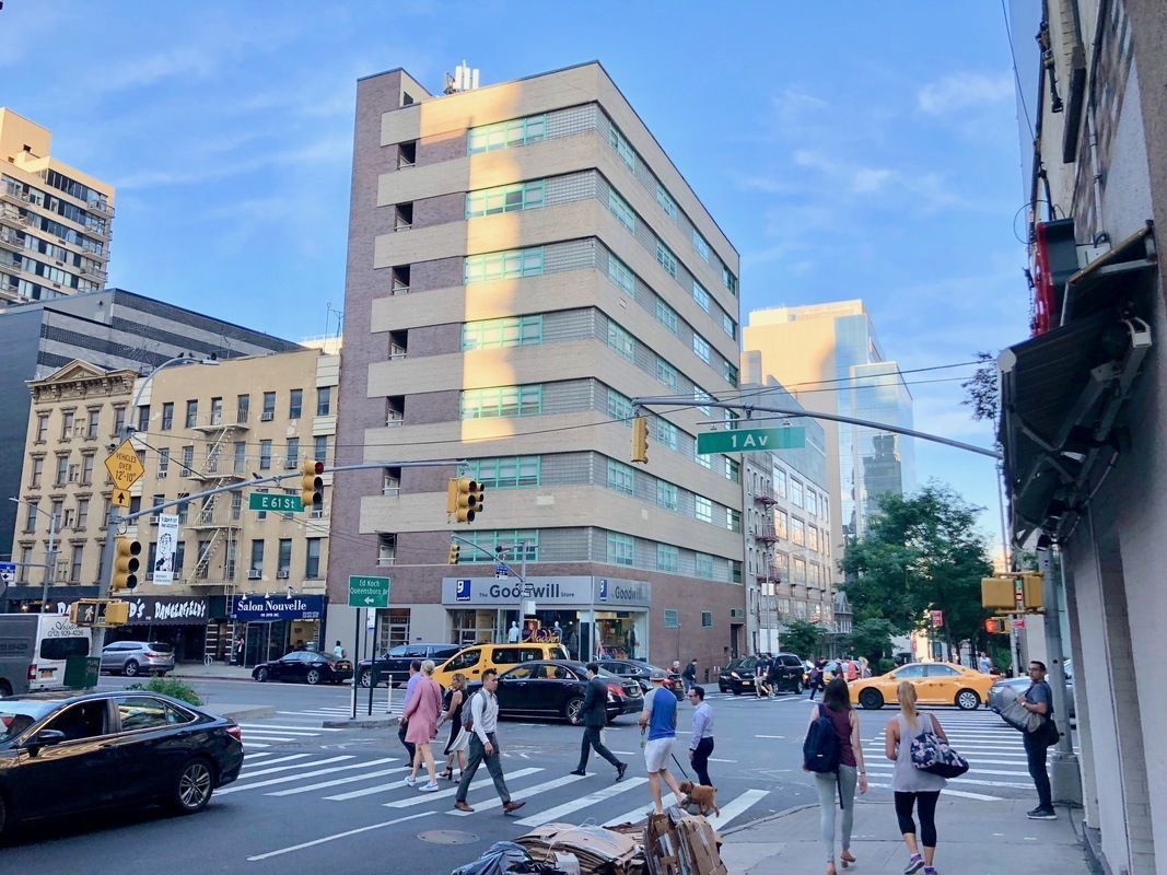 336 E 61st St, Manhattan, NY 10065 - Photo 2 of 2