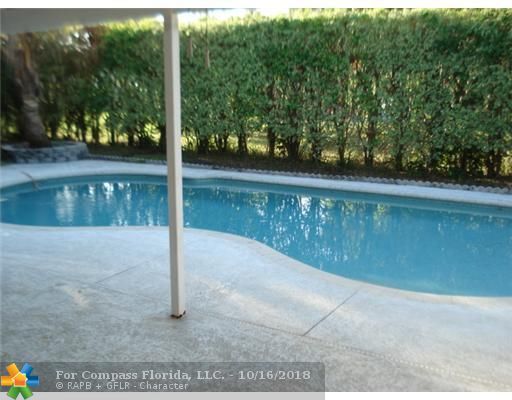 Coral Gate Margate, FL 33063 - Photo 7 of 15