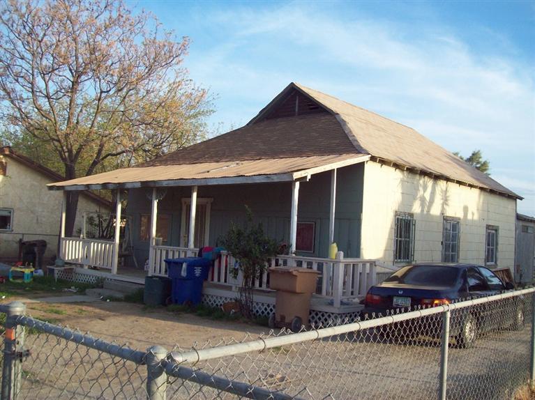 3045 Alloway Lane Bakersfield, CA 93307 - Photo 8 of 16