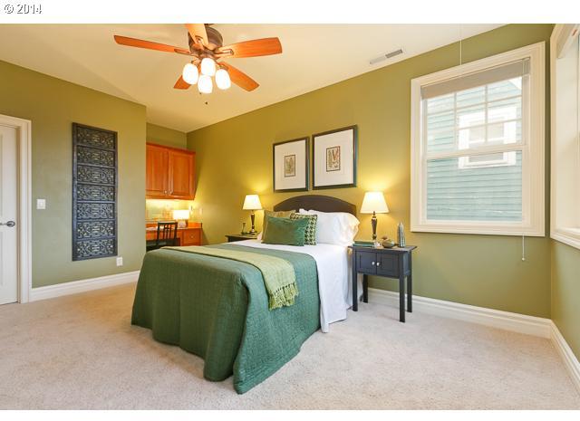 4426 Southwest Hamilton Terrace Portland, OR 97239 - Photo 8 of 16 Gallery Image 8