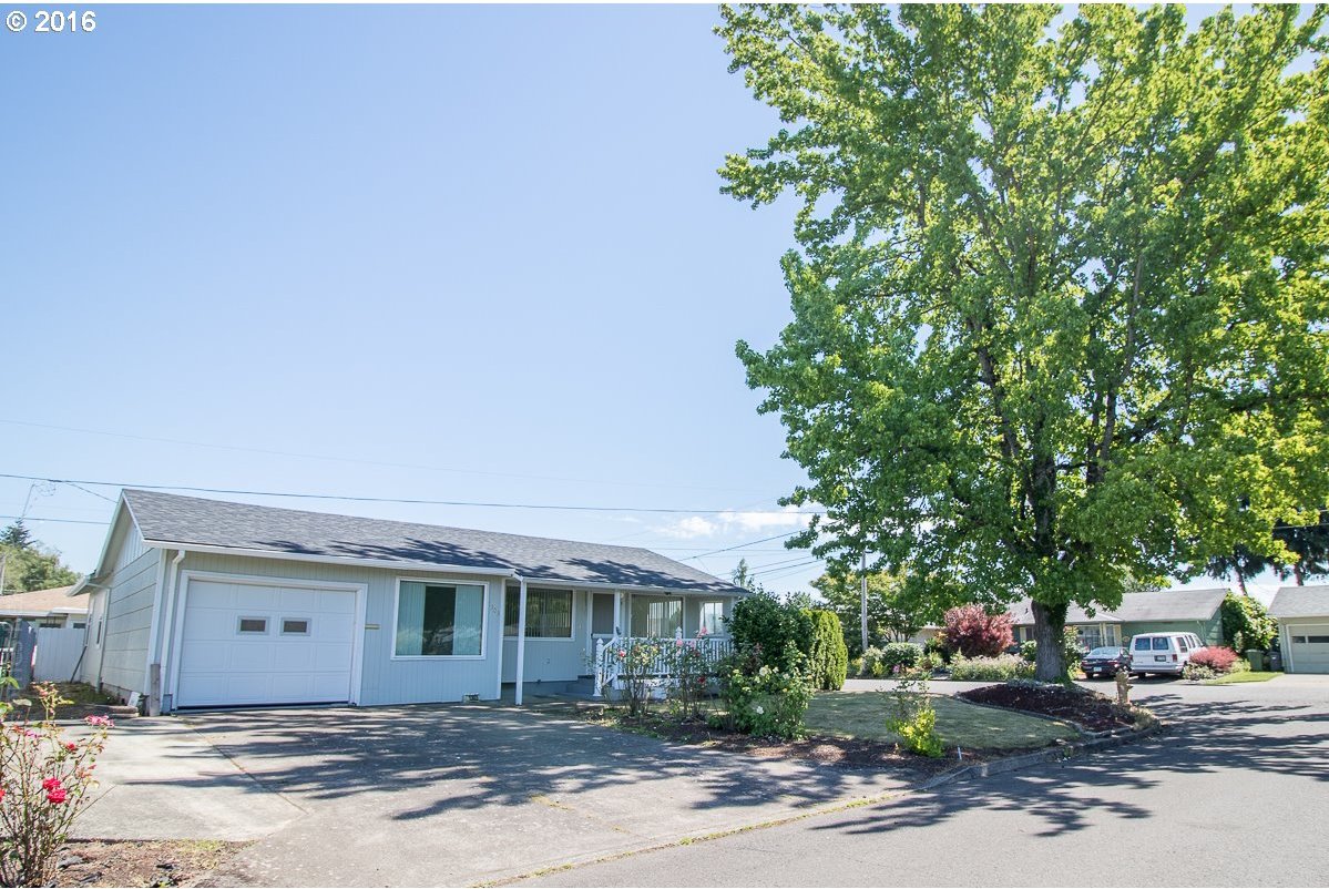 1303 Umpqua Road Woodburn, OR 97071 - Photo 1 of 26 Gallery Image 1