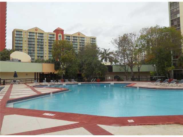 16919 North Bay Road, Unit 511 Sunny Isles Beach, FL 33160 - Photo 3 of 5