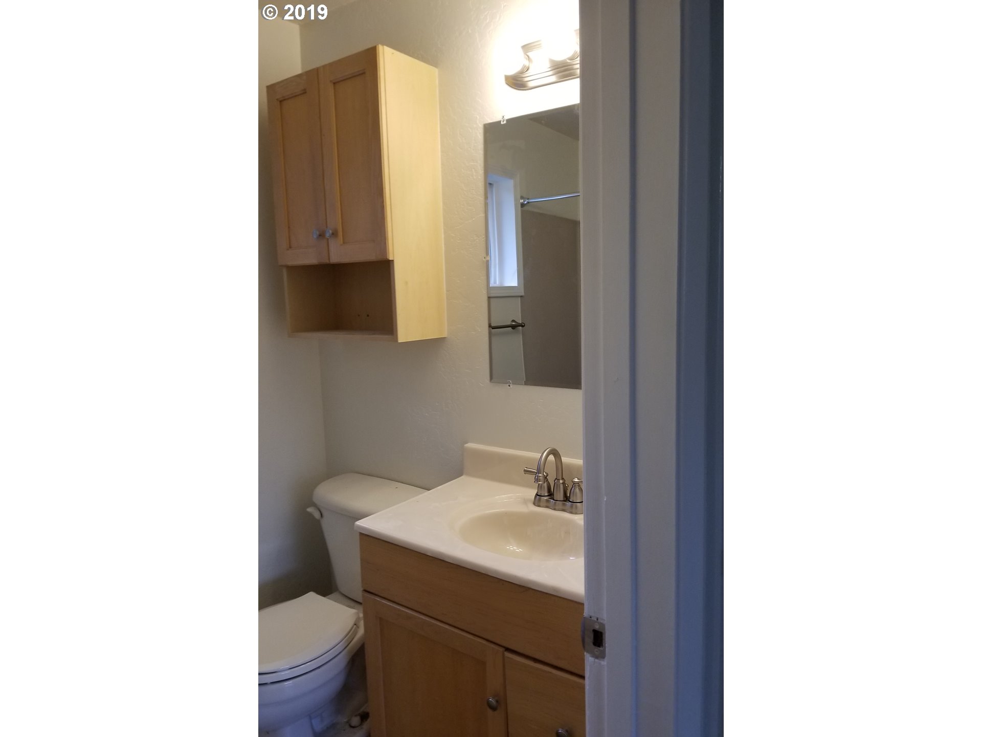 658 Mallard Avenue Springfield, OR 97477 - Photo 7 of 8