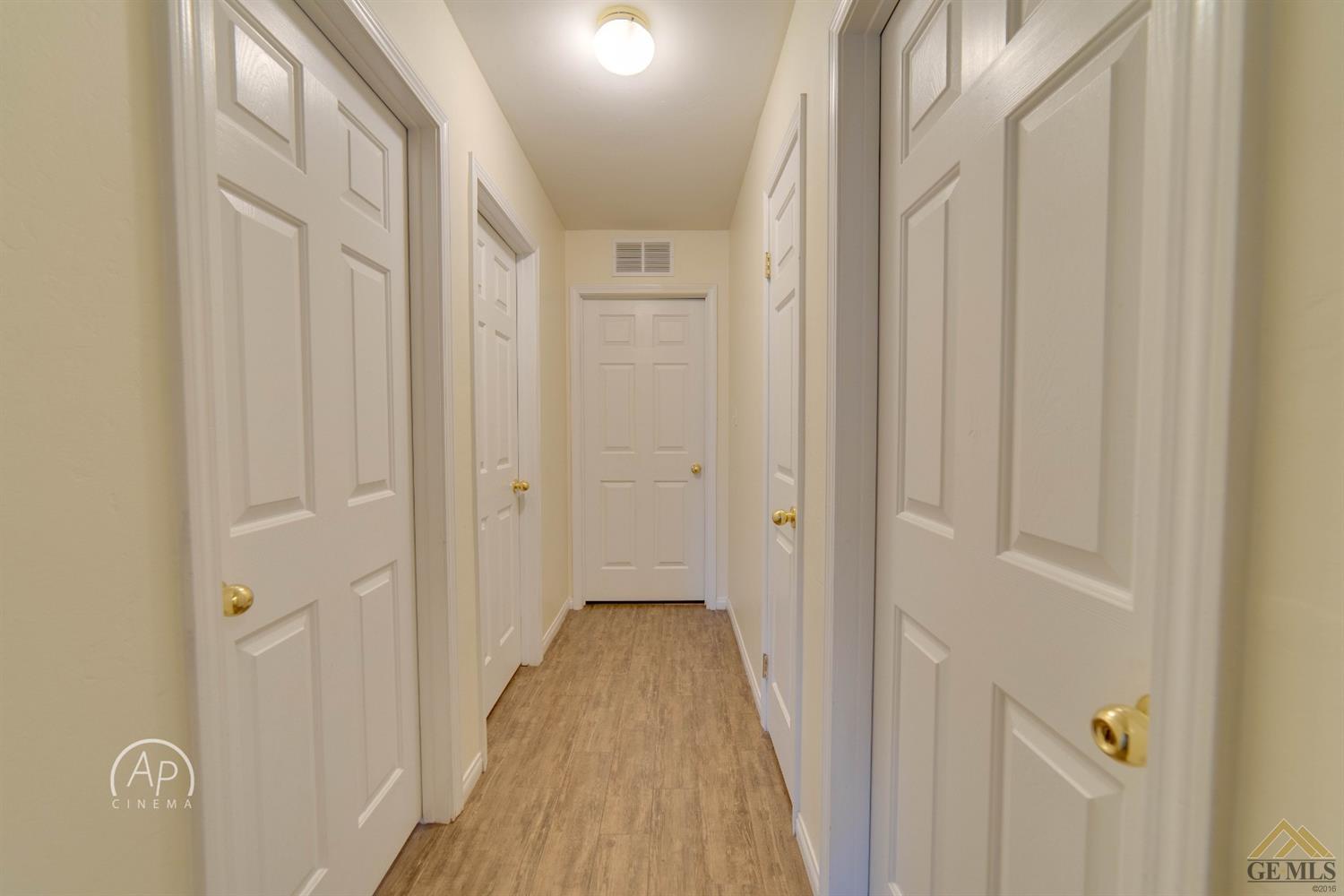 6902 Akers Road Bakersfield, CA 93313 - Photo 14 of 24