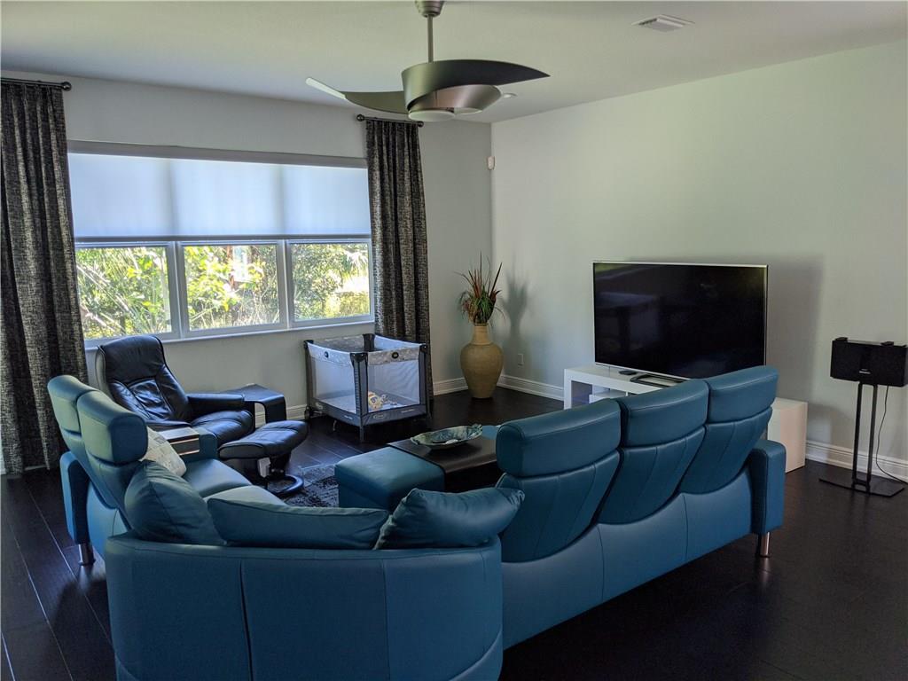 1783 Willows Square, Unit 53 Vero Beach, FL 32966 - Photo 5 of 35