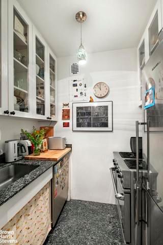 $799,000 | 410 West 24th Street, Unit 2K