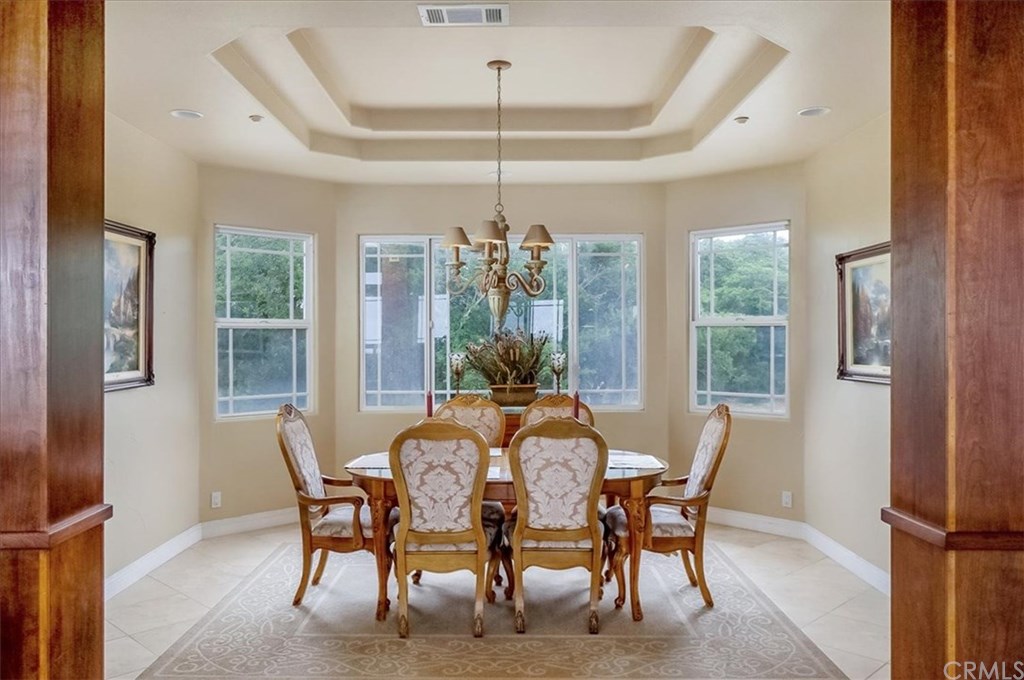757 Duntov Drive Arroyo Grande, CA 93420 - Photo 19 of 40 Formal Dinning Room
