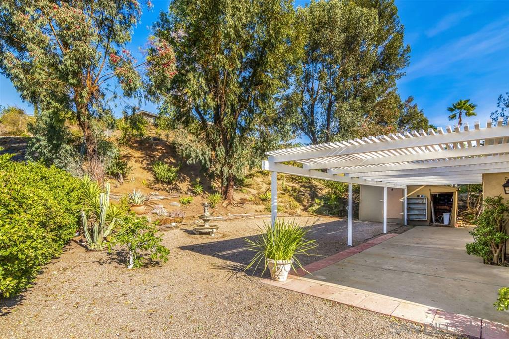 18027 Cotorro Road San Diego, CA 92128 - Photo 23 of 25