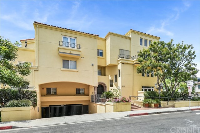 2311 Schader Drive, Unit 101 Santa Monica, CA 90404 - Photo 2 of 17