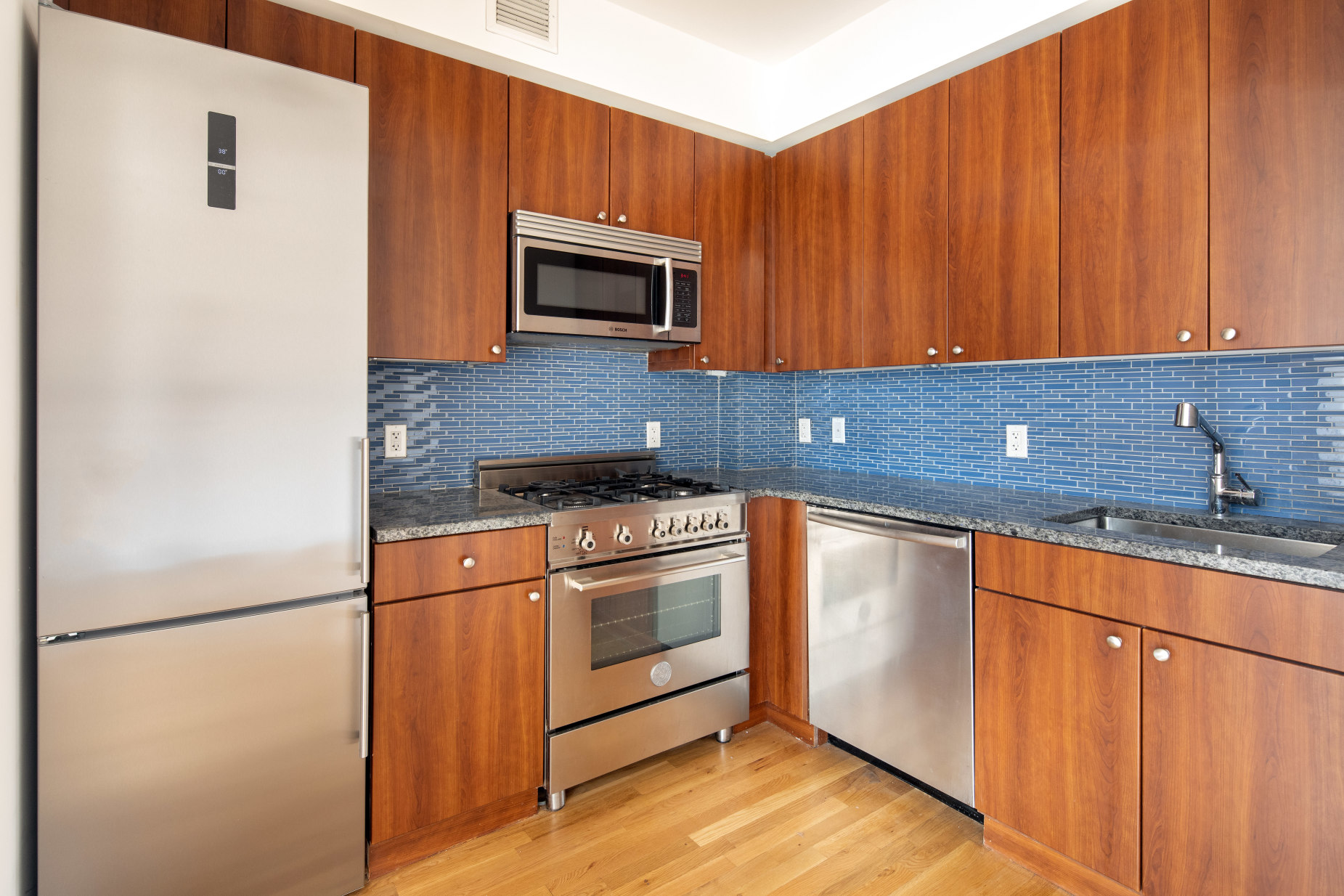 2 Cooper Square, Unit 12E Manhattan, NY 10003 - Photo 3 of 8