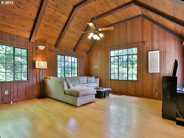 6701 Northwest Thompson Road Portland, OR 97229 - Photo 5 of 16