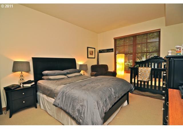 2335 Northwest Raleigh Street, Unit 107 Portland, OR 97210 - Photo 16 of 16 Gallery Image 16