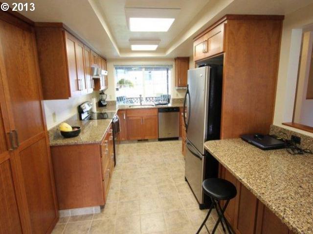 3850 Southwest 4th Street Gresham, OR 97030 - Photo 3 of 14 Gallery Image 3