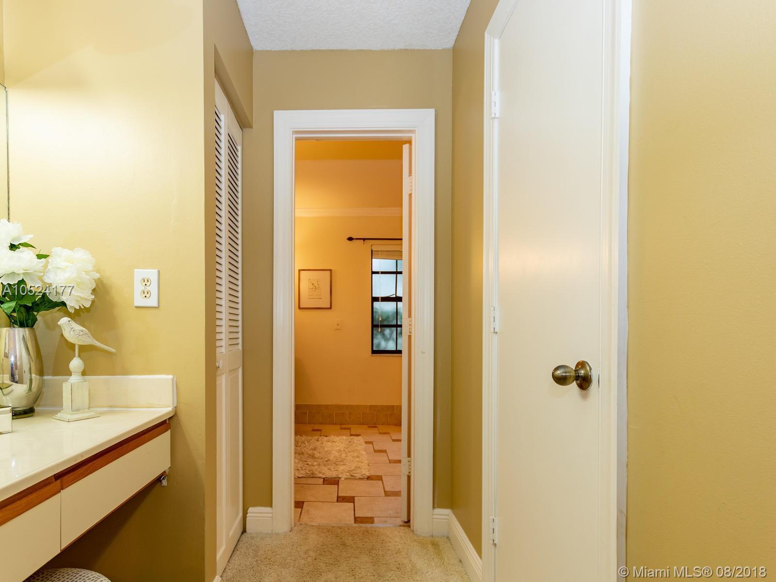 3044 Perriwinkle Circle Davie, FL 33328 - Photo 24 of 60