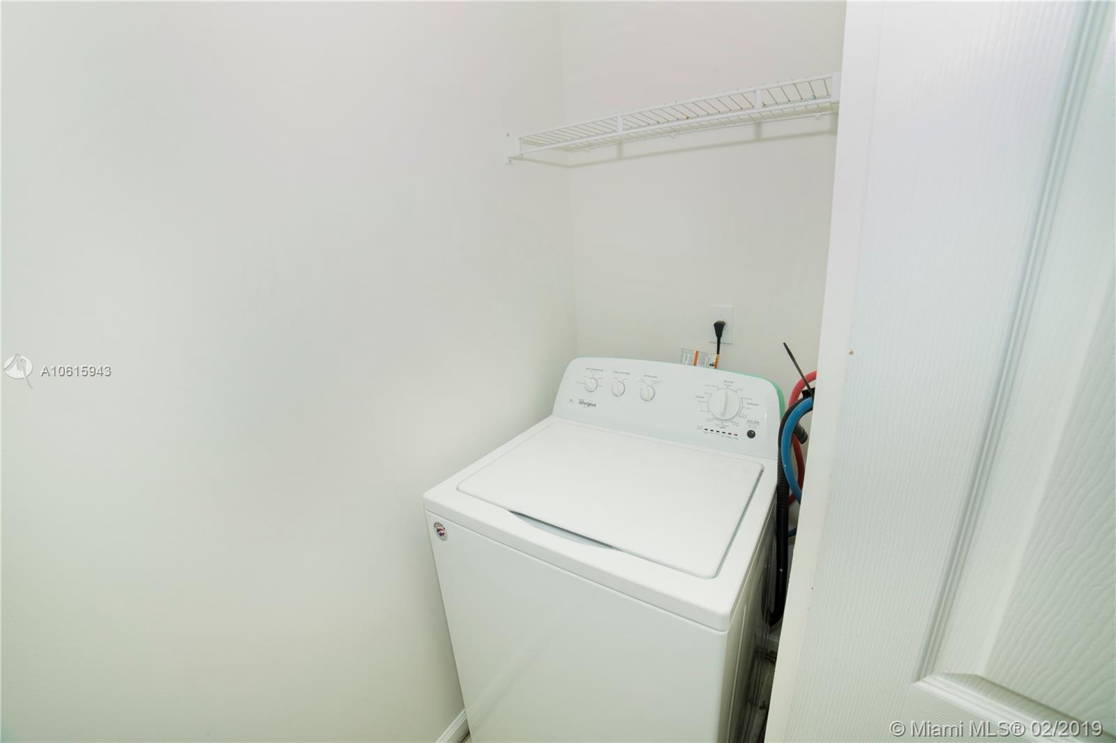 17100 North Bay Road, Unit 1514 Sunny Isles Beach, FL 33160 - Photo 37 of 38