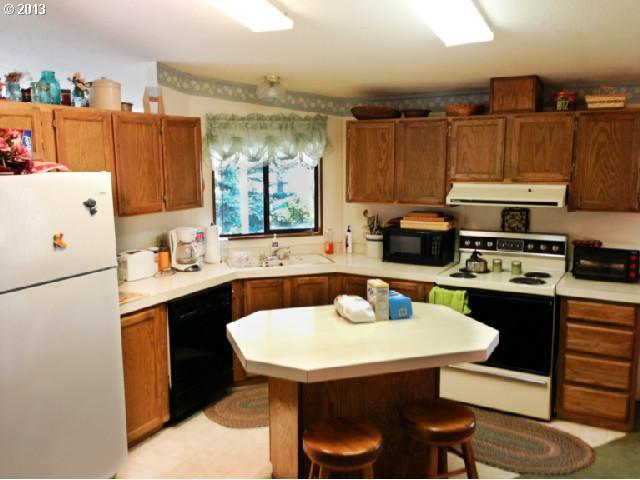 21070 Tumalo Road Bend, OR 97703 - Photo 9 of 14