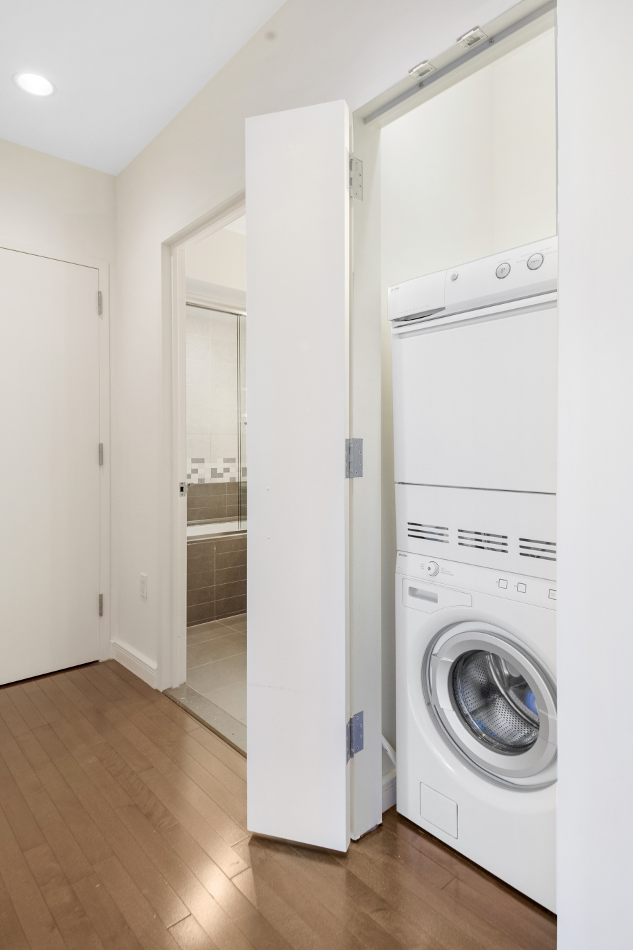 101 West 24th Street, Unit 7A Manhattan, NY 10011 - Photo 8 of 13