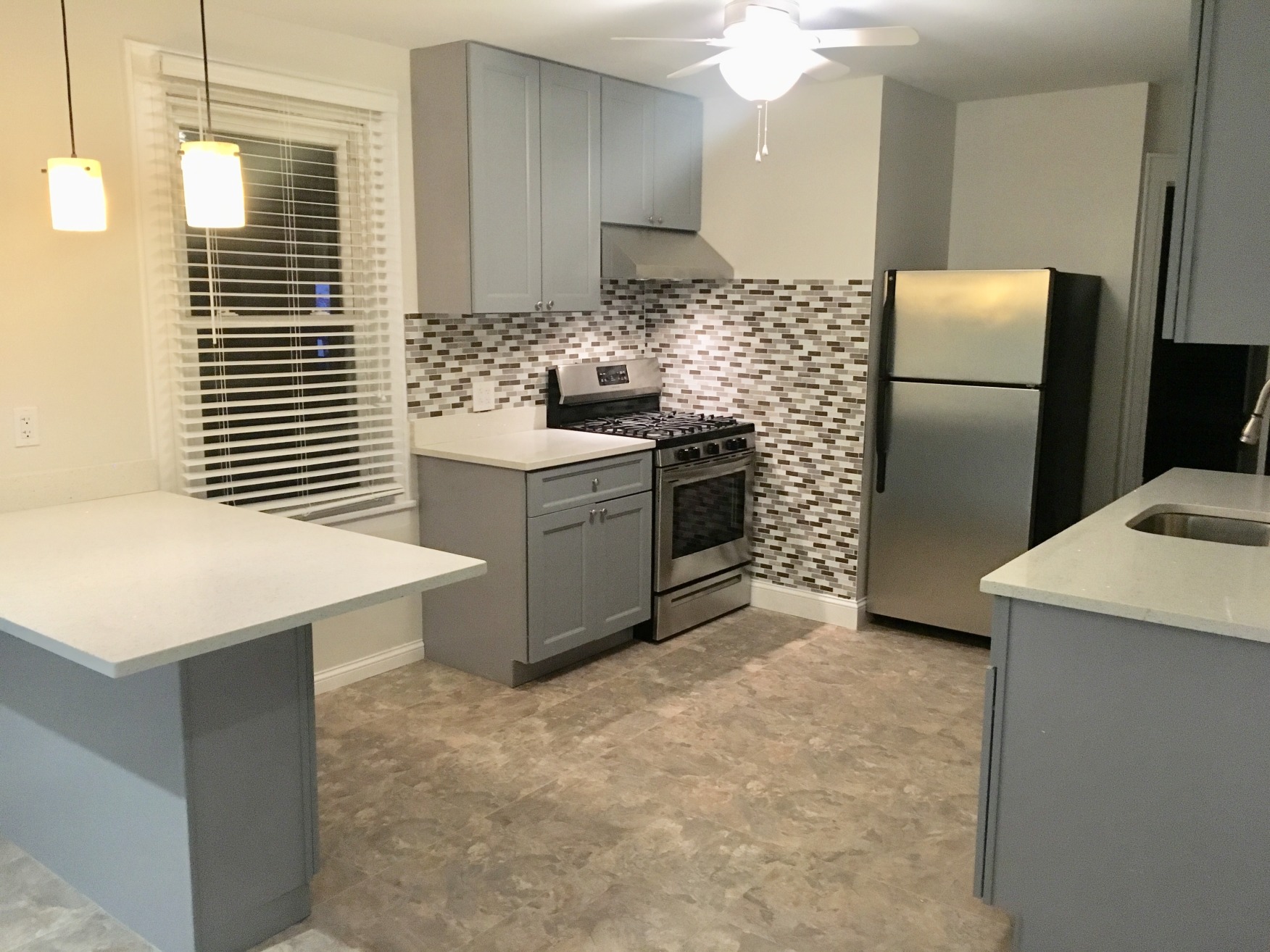 69-13 53rd Road, Unit 2 Queens, NY 11378 - Photo 2 of 10