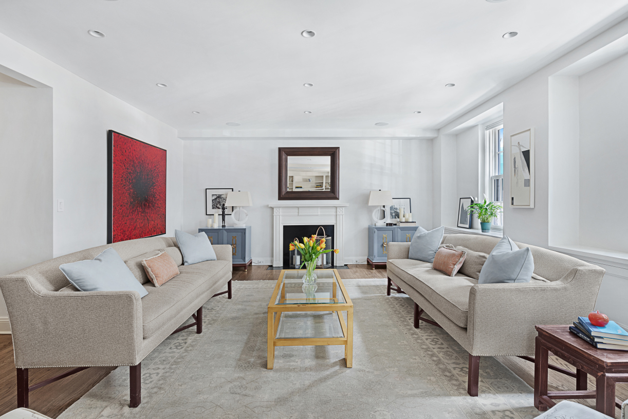 168 East 74th Street, Unit 1A Manhattan, NY 10021 - Photo 2 of 17