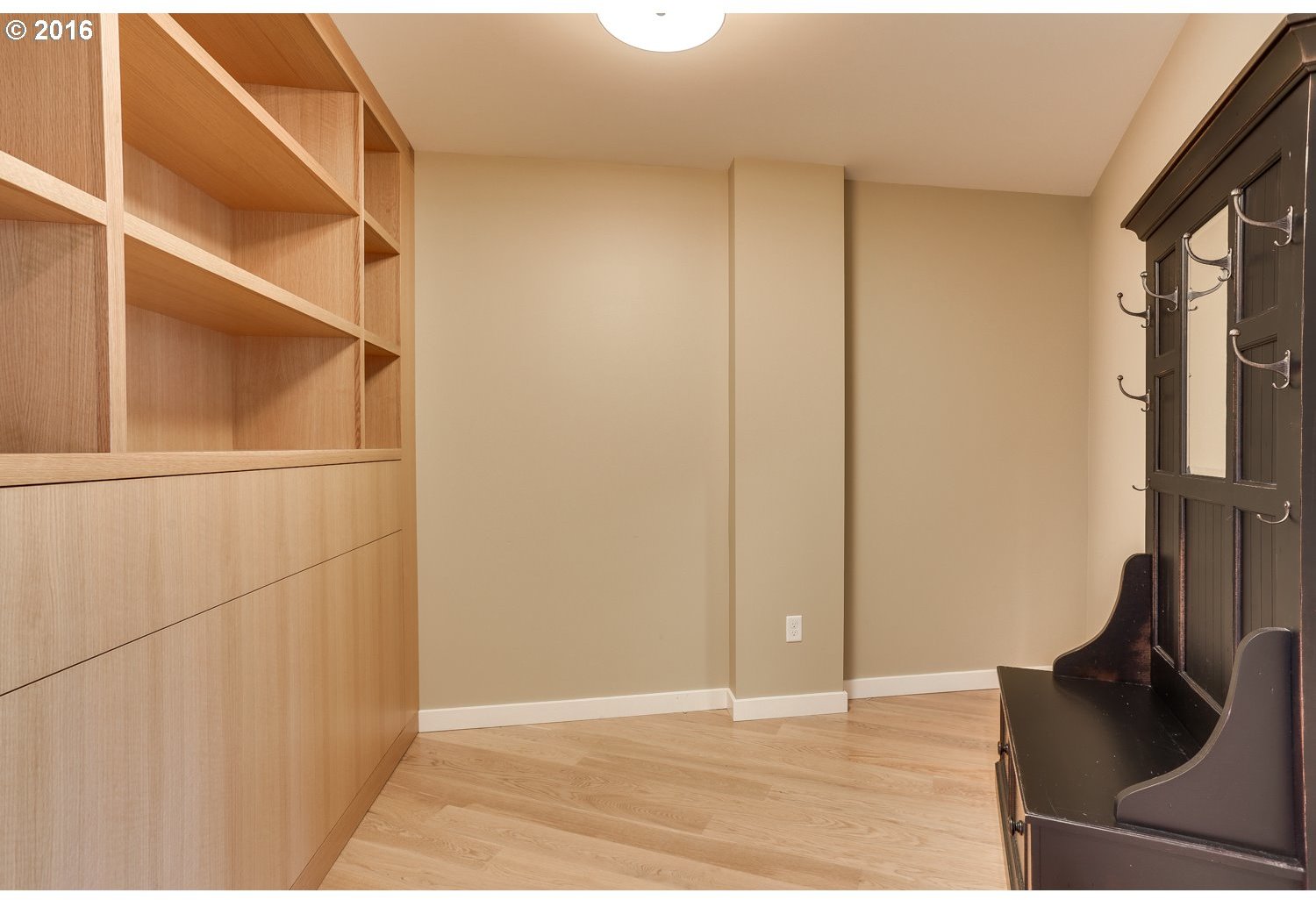 2351 Northwest Westover Road, Unit 1206 Portland, OR 97210 - Photo 6 of 20 Gallery Image 6