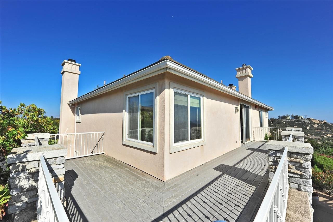 29190 Crystal Ridge Court Escondido, CA 92026 - Photo 7 of 25