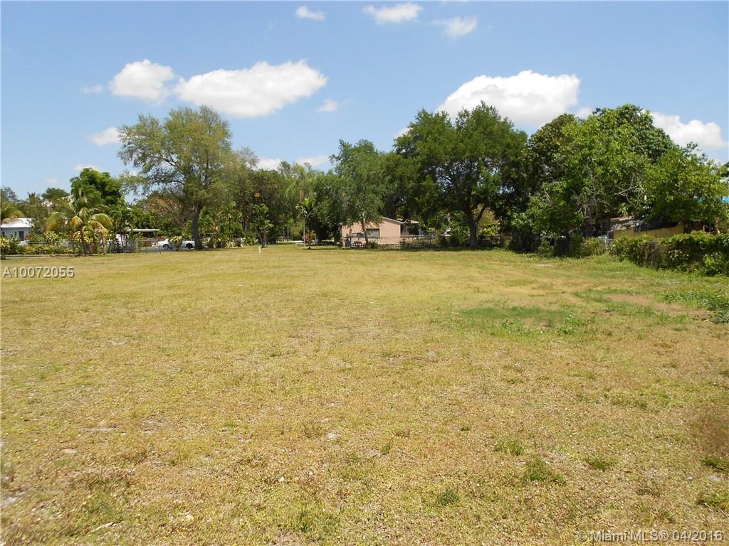 1280 Northeast 115th Street Miami, FL 33161 - Photo 3 of 9