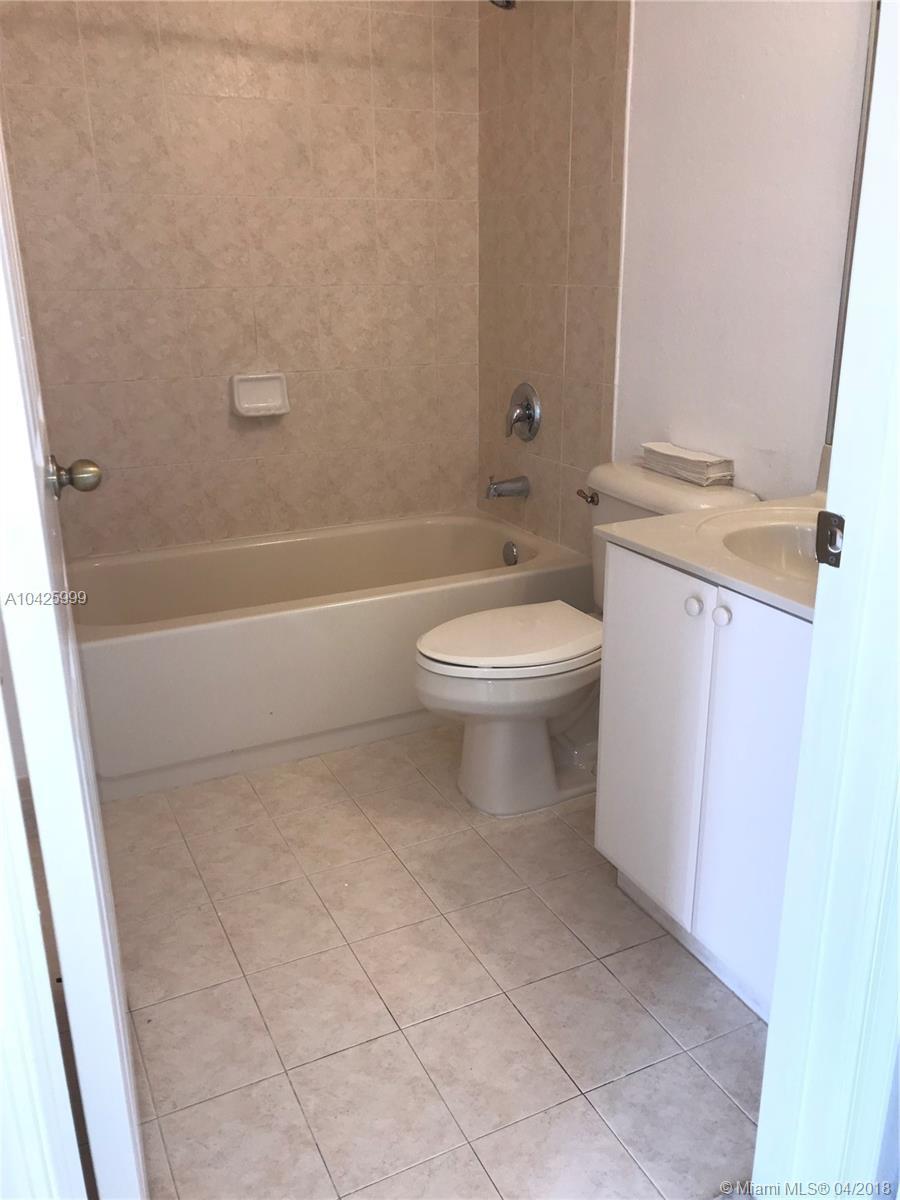 2757 Southeast 15th Road, Unit 100 Homestead, FL 33035 - Photo 4 of 17