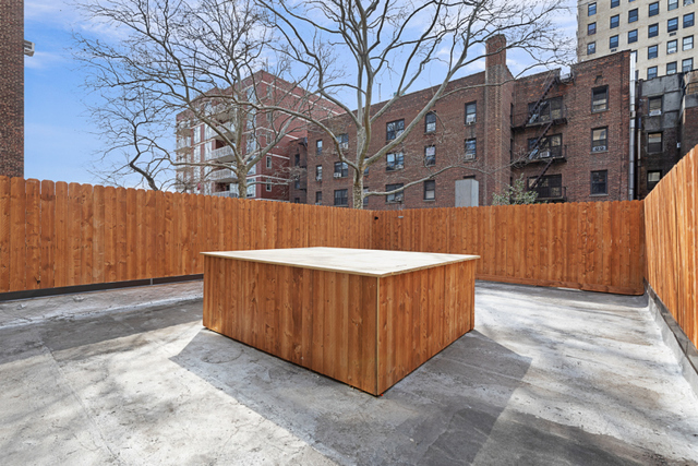 302 E 12th St, Manhattan, NY 10003 - Photo 2 of 2