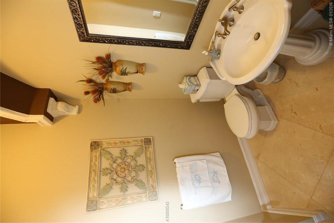 9445 Southwest 68th Street Miami, FL 33173 - Photo 27 of 35