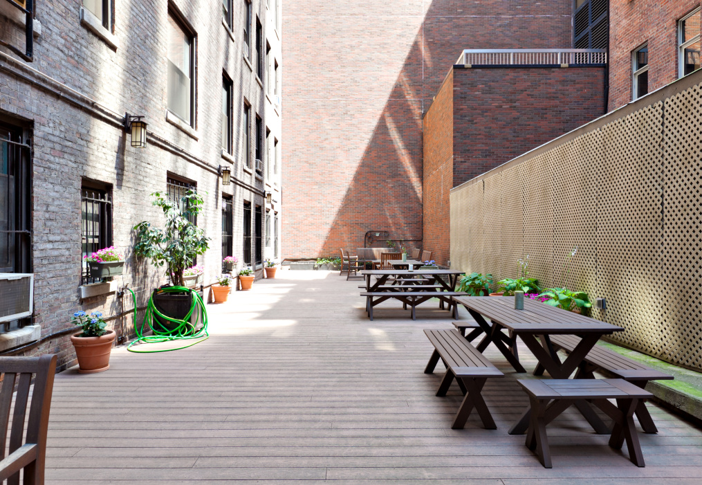 150 E 49th St, Manhattan, NY 10017 - Photo 3 of 5