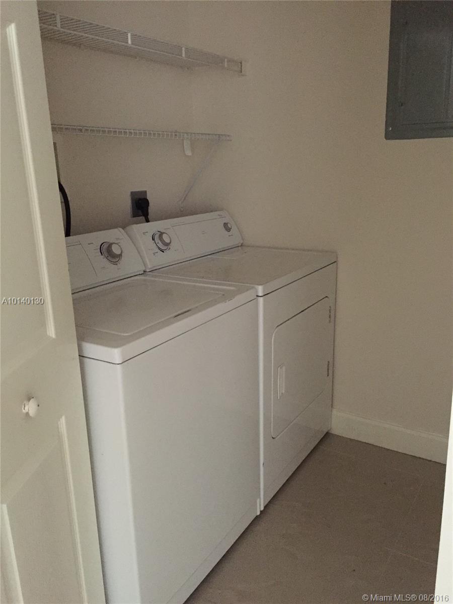 17150 North Bay Road, Unit 2511 Sunny Isles Beach, FL 33160 - Photo 5 of 19