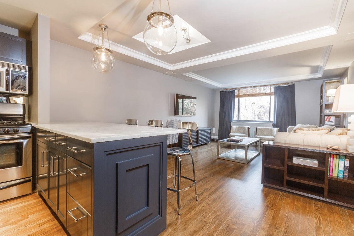 447 West 45th Street, Unit 7E Manhattan, NY 10036 - Photo 1 of 9