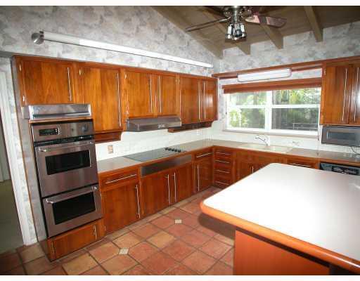 335 Harbor Drive Key Biscayne, FL 33149 - Photo 4 of 7