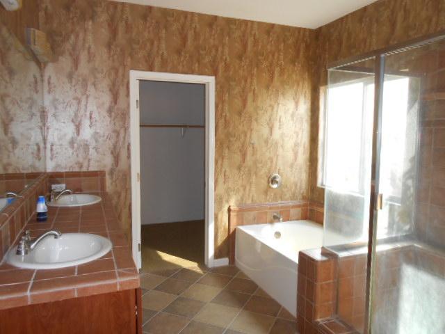 12706 Larkin Drive Bakersfield, CA 93312 - Photo 12 of 20