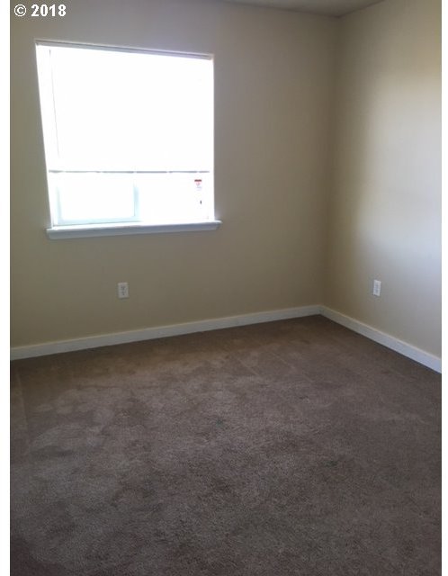 1295 Southwest 12th Street Pendleton, OR 97801 - Photo 12 of 16