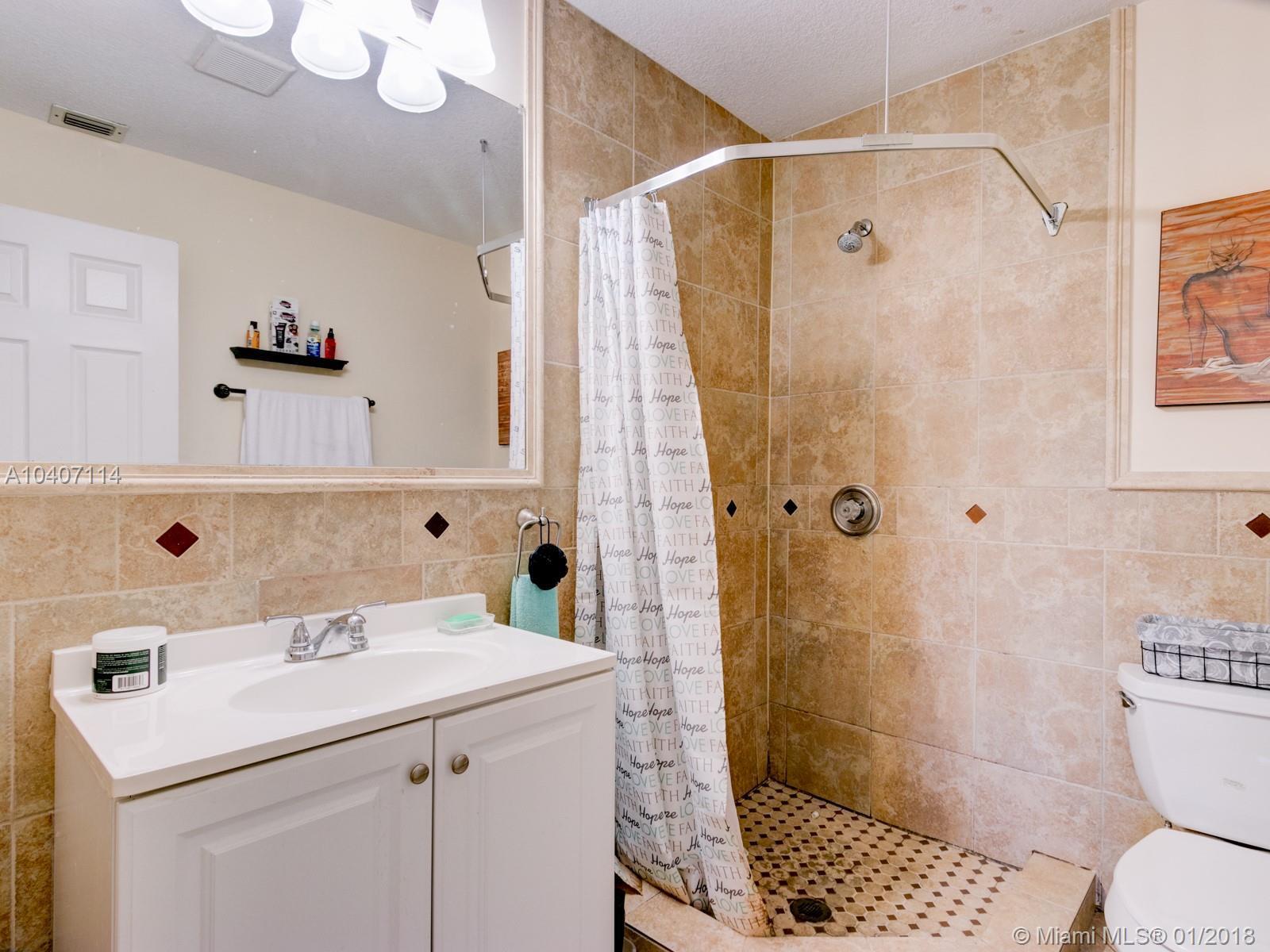9205 Southwest 5th Street, Unit A Boca Raton, FL 33428 - Photo 13 of 32