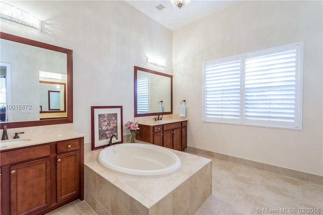 4425 Parkside Road Davie, FL 33328 - Photo 27 of 35 Gallery Image 27