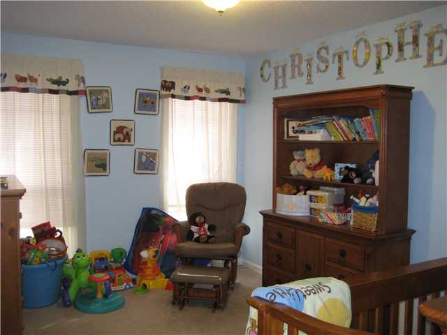 3169 Coleman Road Memphis, TN 38128 - Photo 11 of 18 Second bedroom down with built in cabinets and spacious closet.