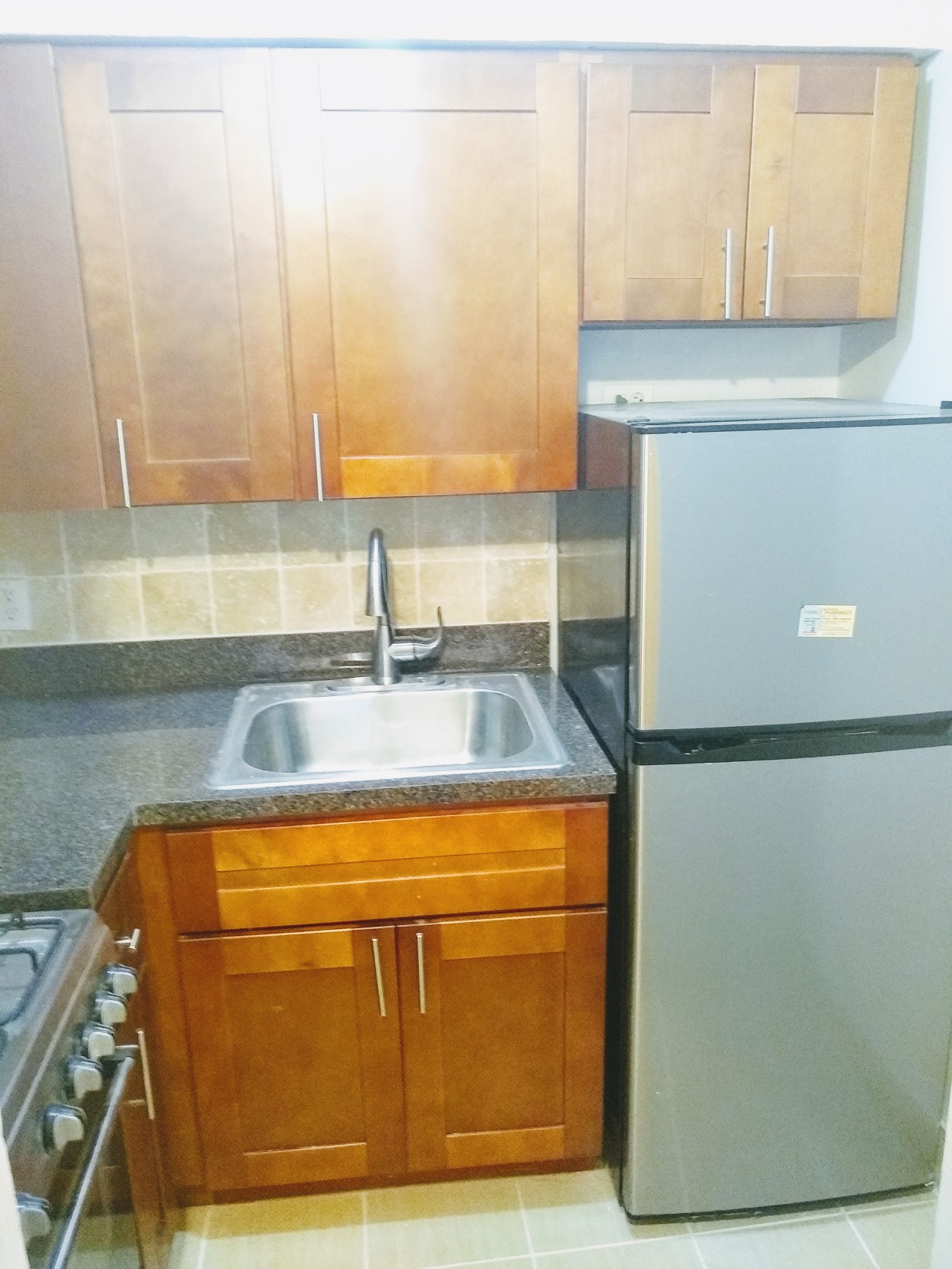 2112 Starling Avenue, Unit 2G Bronx, NY 10462 - Photo 2 of 6