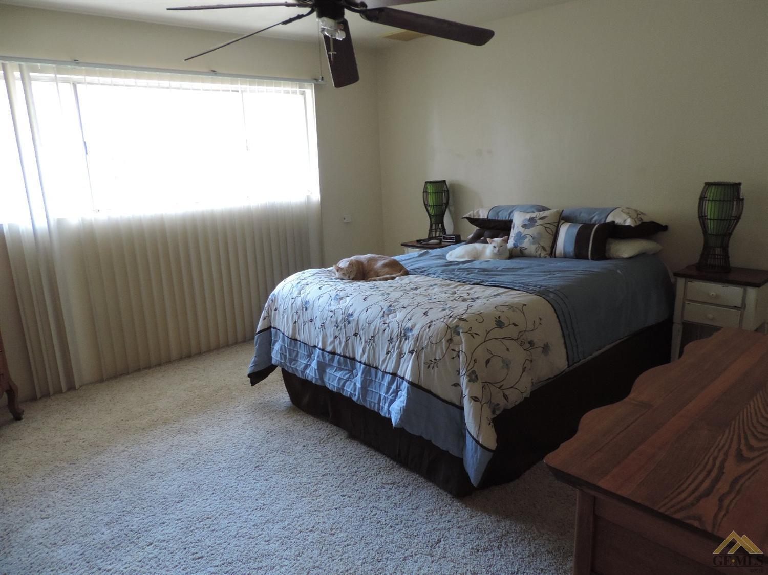 340 Pacheco Road Bakersfield, CA 93307 - Photo 10 of 24 Gallery Image 10